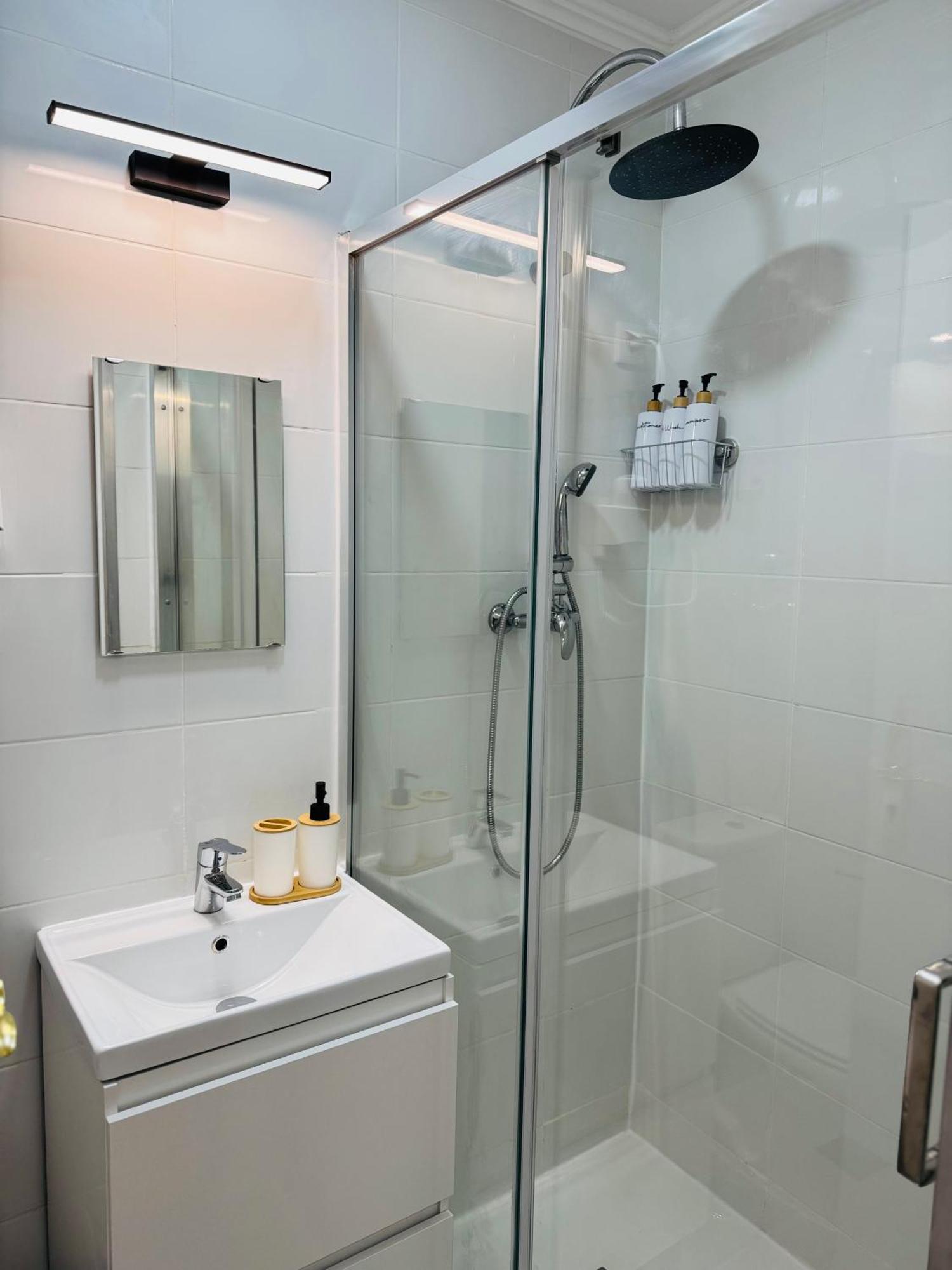Almirante Reis - Arroios Homestay *